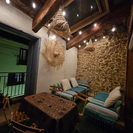 Prázdninový dům Maison De Dans Le Coeur Historique De Avec Clim Et Terrasse Couverte